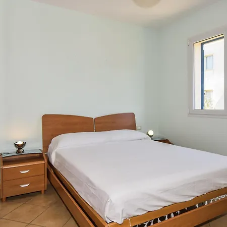 4 Bedroom Gorgeous In Marina Di Ragussa Holiday home Marina di Ragusa