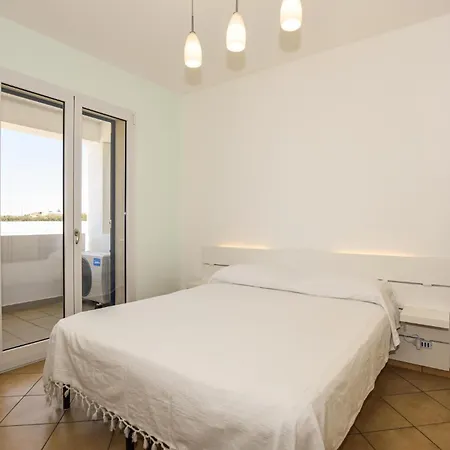 Holiday home 4 Bedroom Gorgeous In Marina Di Ragussa