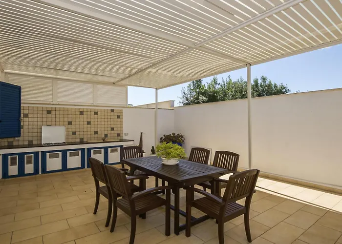 Stunning Home In Marina Di Ragussa