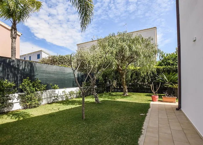 Stunning Home In Marina Di Ragussa Marina di Ragusa